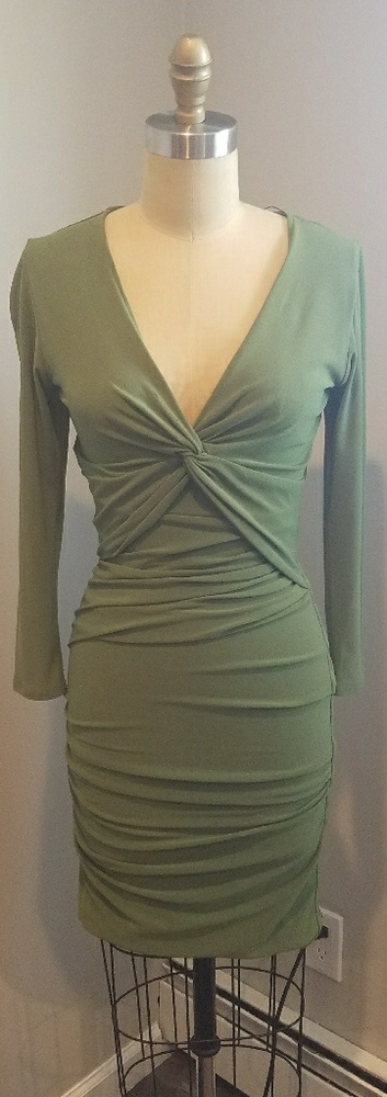 BCBG 3/4 sleeve dress